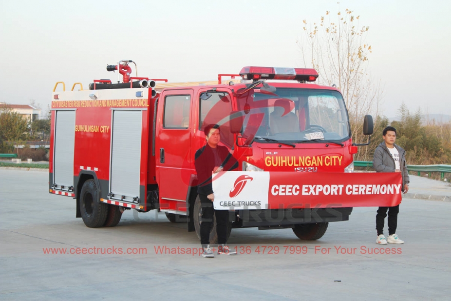 ISUZU water tank fire engine