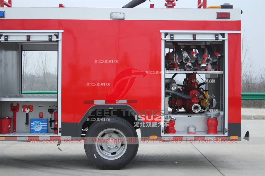 ISUZU 100P 98HP water and foam fire fighting truck on sale