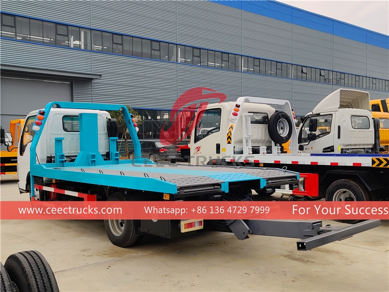 ISUZU 100P breakdown wrecker truck