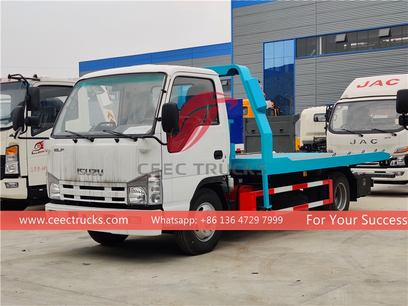 ISUZU 100P breakdown wrecker truck