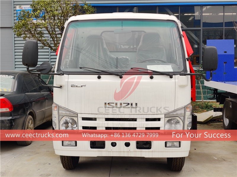 ISUZU NQR wrecker truck