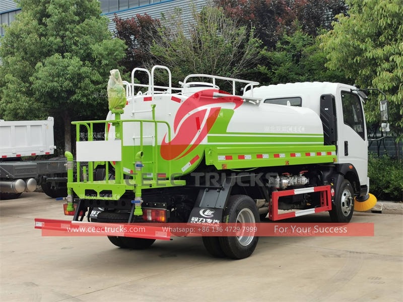 howo 5,000 liters water spray truck