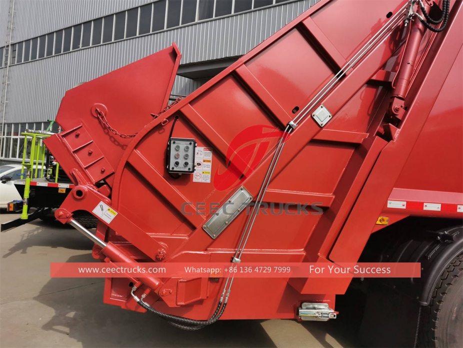 HOWO RHD 4×2 12CBM garbage compactor on sale