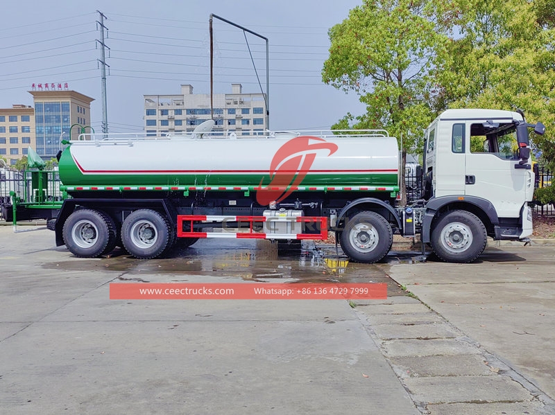 Howo 8x4 25,000Liters water delivery tanker trucks