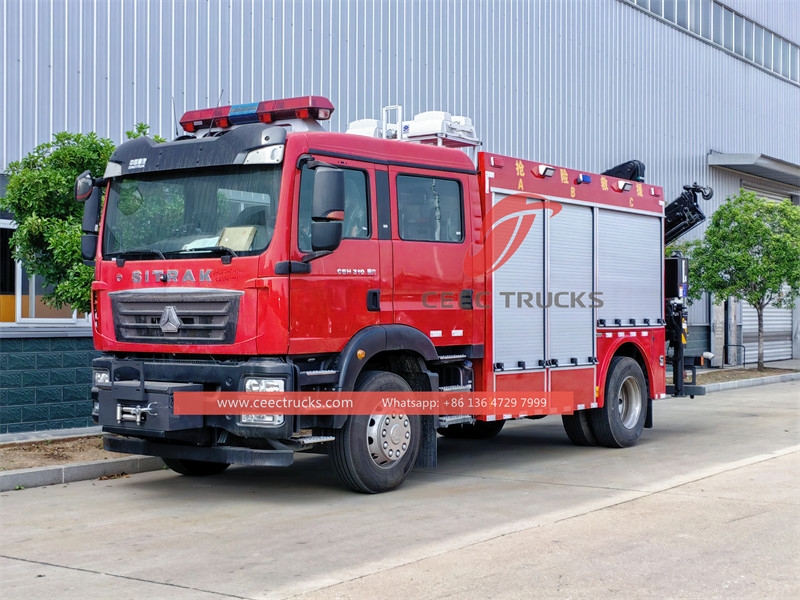 Howo fire rescue vehicle na may 5 toneladang crane at 12m emergency lighting