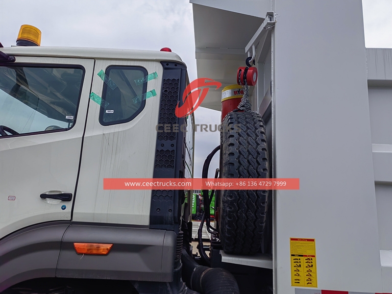 Sinotruk 8x4 420HP 40 Tons Tipper Dump Truck na may Direktang pagbebenta ng Pabrika