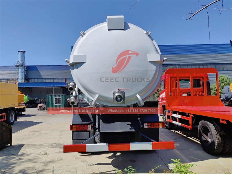 Sinotruk Heavy duty Vacuum Sewage Suction trucks with factory direct sale