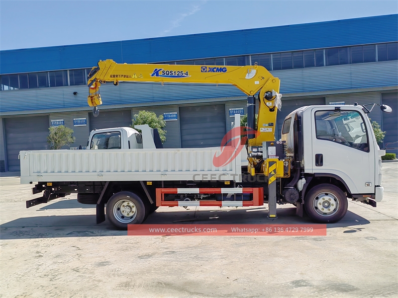 ISUZU 700P 4×4 off-road Crane Truck made in China best factory