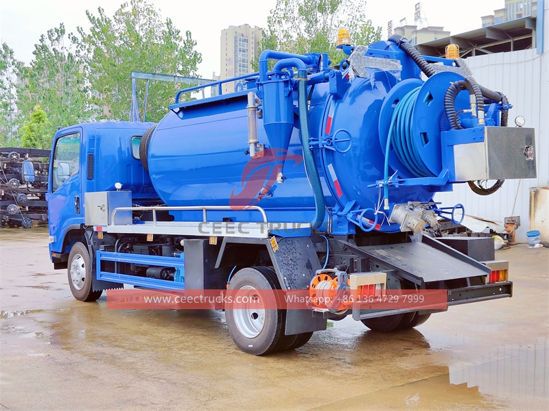 ISUZU NPR 190hp Vacuum Tank Truck with factory direct sale