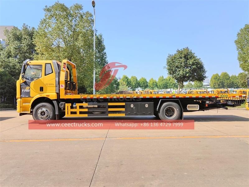 FAW 240HP J6L flat bed towing truck with factory direct sale