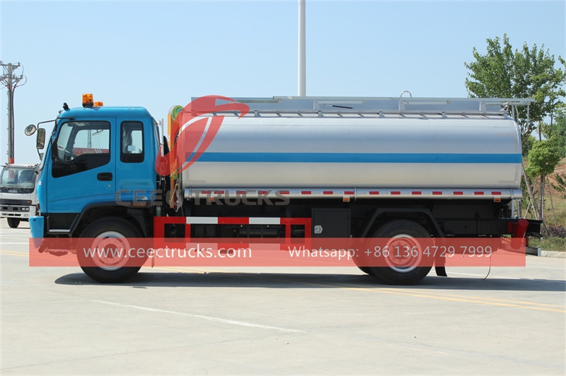 Isuzu FTR 12000L mobile fuel bowser made in China