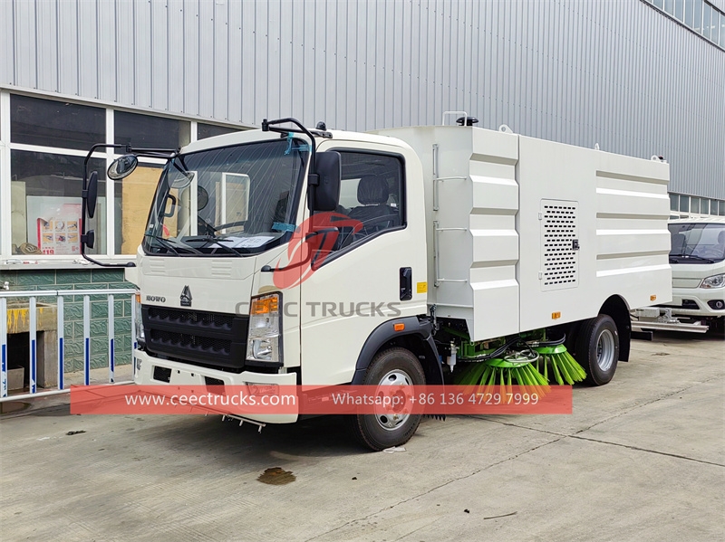 Howo street road sweeping truck  with factory direct sale