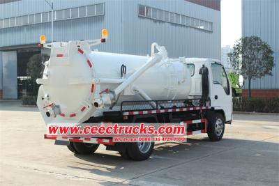 Isuzu 3 cbm wet dry vacuum cleaner truck