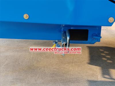 Isuzu NKR 6 wheel municipal rear loader