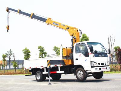 Isuzu NKR 120hp truck with 3 tons telescopic crane