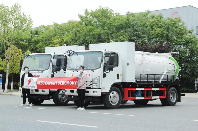 Bagong Dinisenyong ISUZU ELF 700P Vacuum Sewage Truck na May MORO Pump