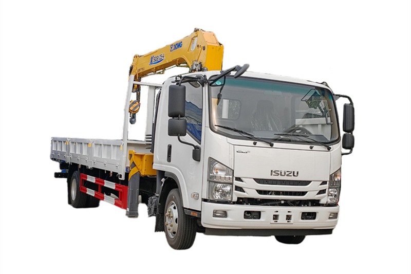 Isuzu NPR 5T boom crane truck