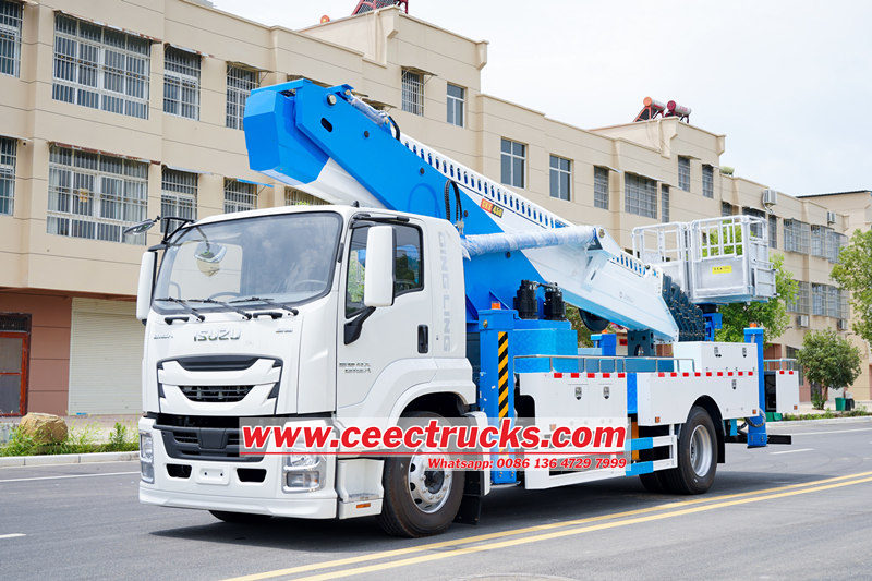 Isuzu GIGA 4HK1 engine 45 meter safe aerial platform truck