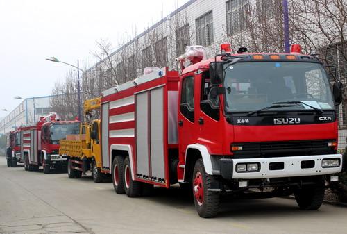 Dubai customer order 8 units ISUZU fire truck at crane truck