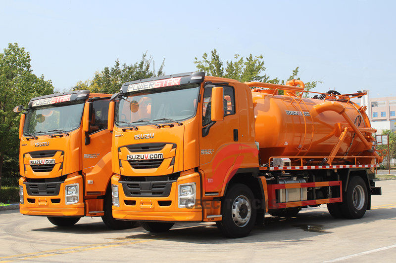 Isuzu GIGA Truck Mounted Combination Jet Suction