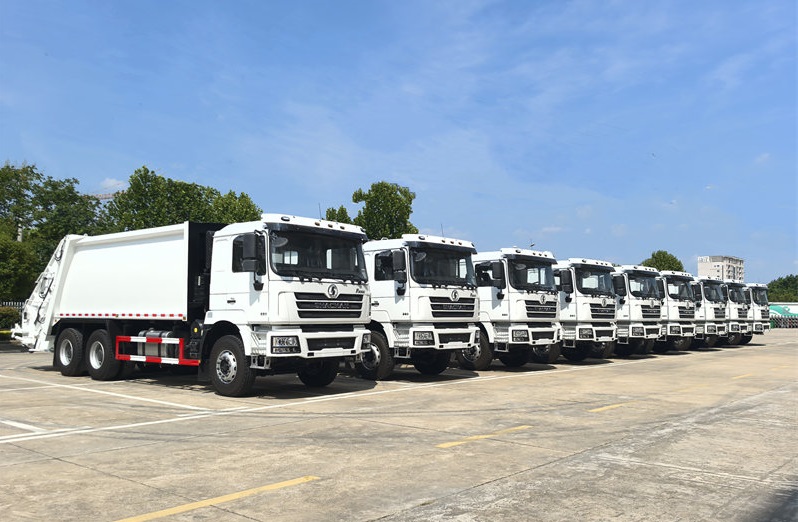 10 unit shacman 25 cbm rear loader garbage trucks ay ini-export sa Senegal