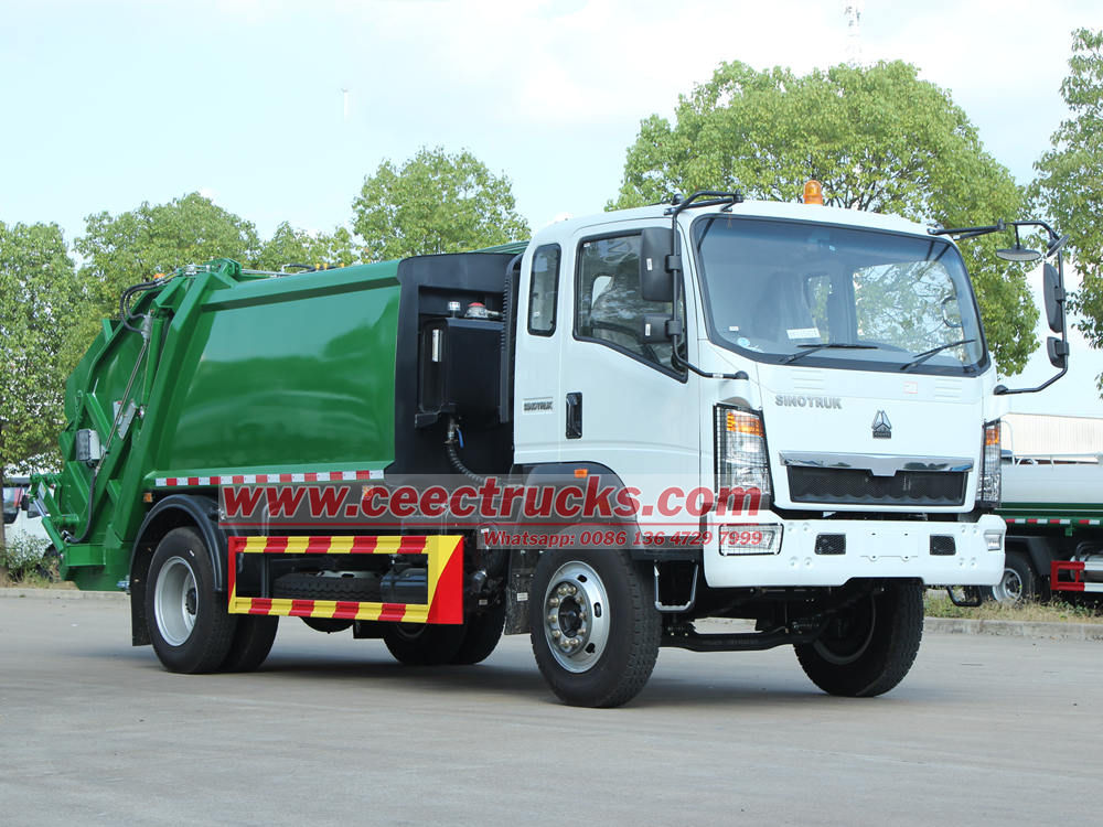 SINOTRUK HOWO 8cbm rear loader garbage truck